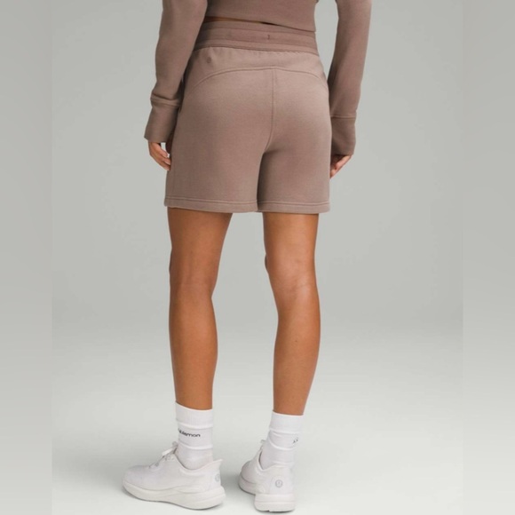 Lululemon Scuba High-Rise Short 5" in Taupetastic - Picture 6 of 8